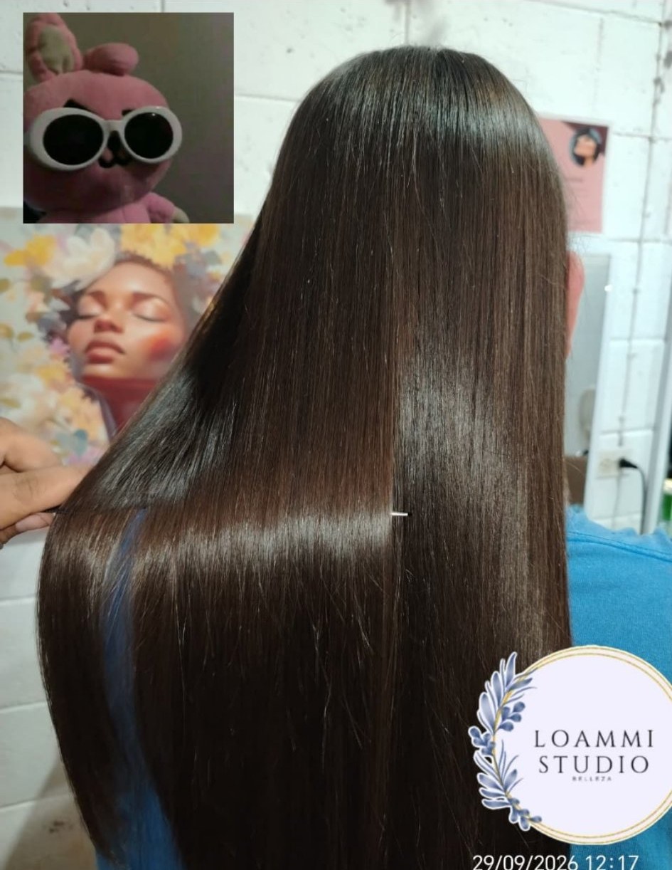 Alaciado de cabello en Loammi Studio